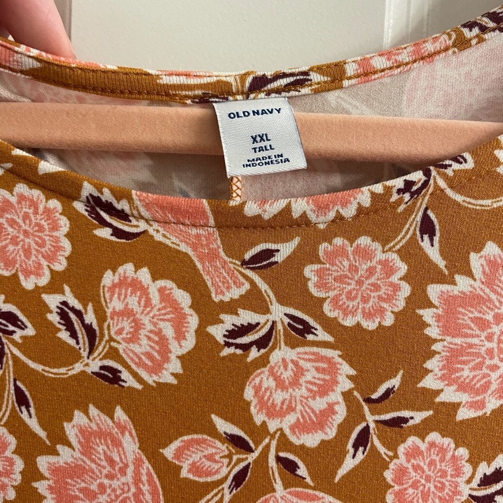 Patterned Dress - Picture 3 of 3